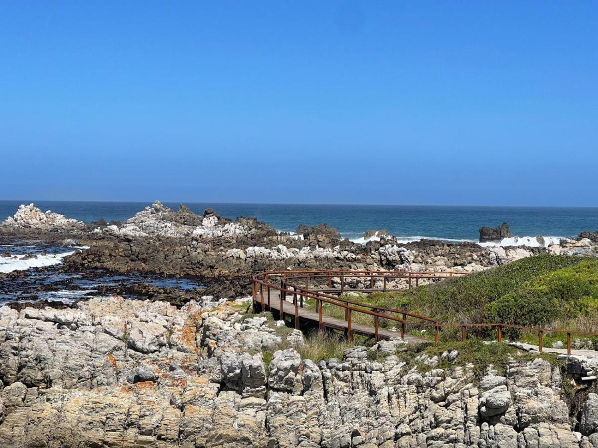 Footprints In Kleinmond Hotel Buitenkant foto