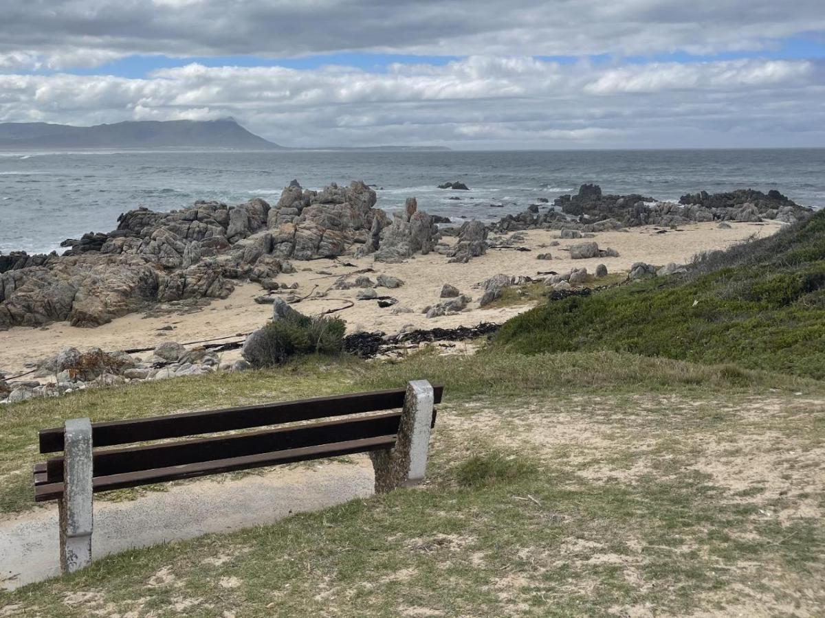 Footprints In Kleinmond Hotel Buitenkant foto